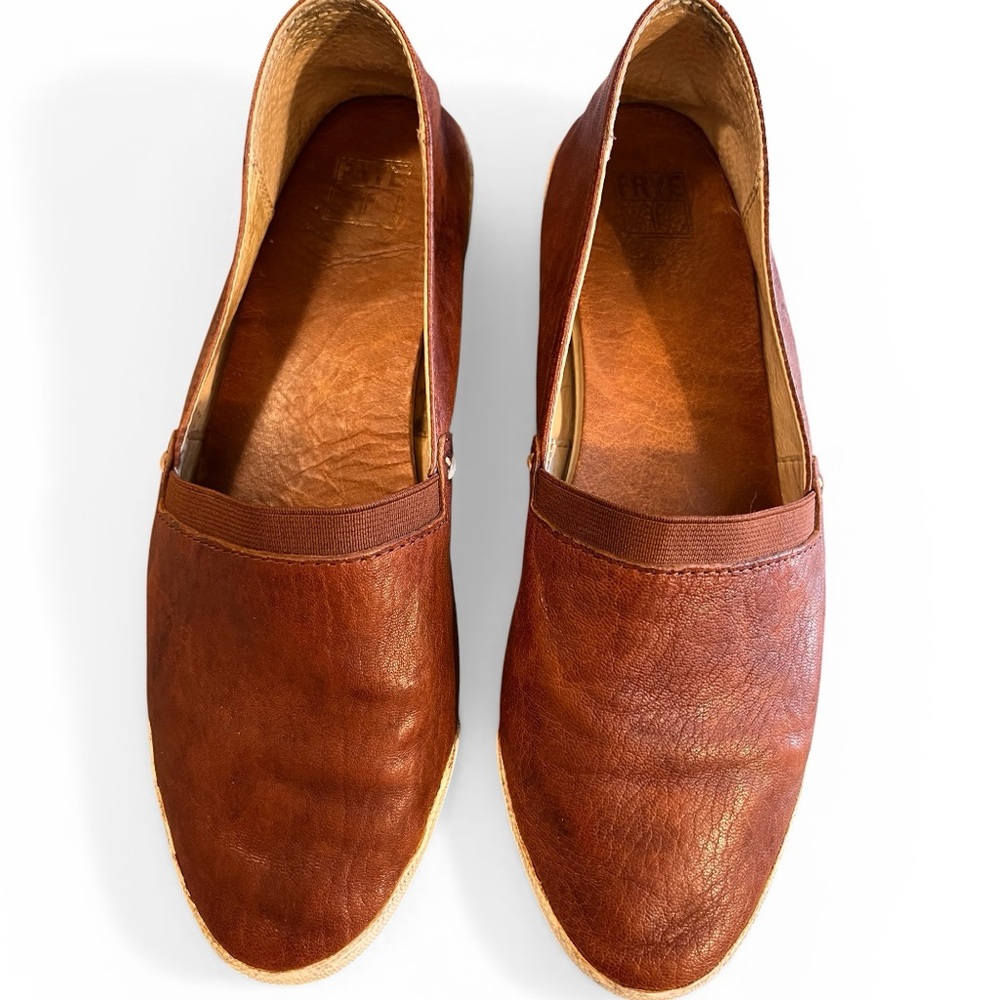 Frye Melanie Cognac Brown Scrunched Leather Slip-On Flats 9 - Picture 1 of 15